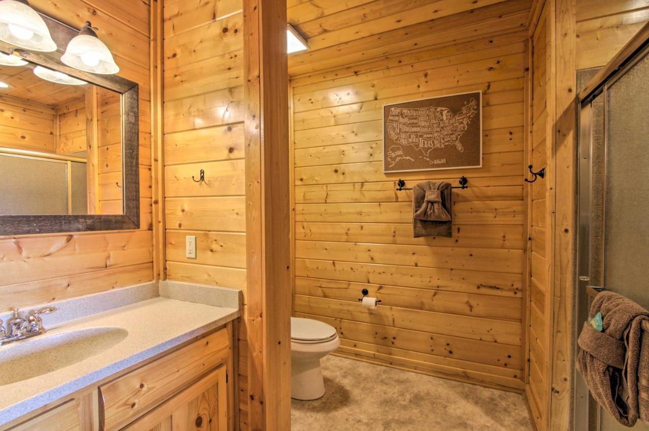 Pigeon Forge Mountain Cabin Hot Tub And Resort Pool Sevierville Exterior photo