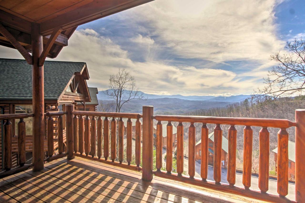 Pigeon Forge Mountain Cabin Hot Tub And Resort Pool Sevierville Exterior photo